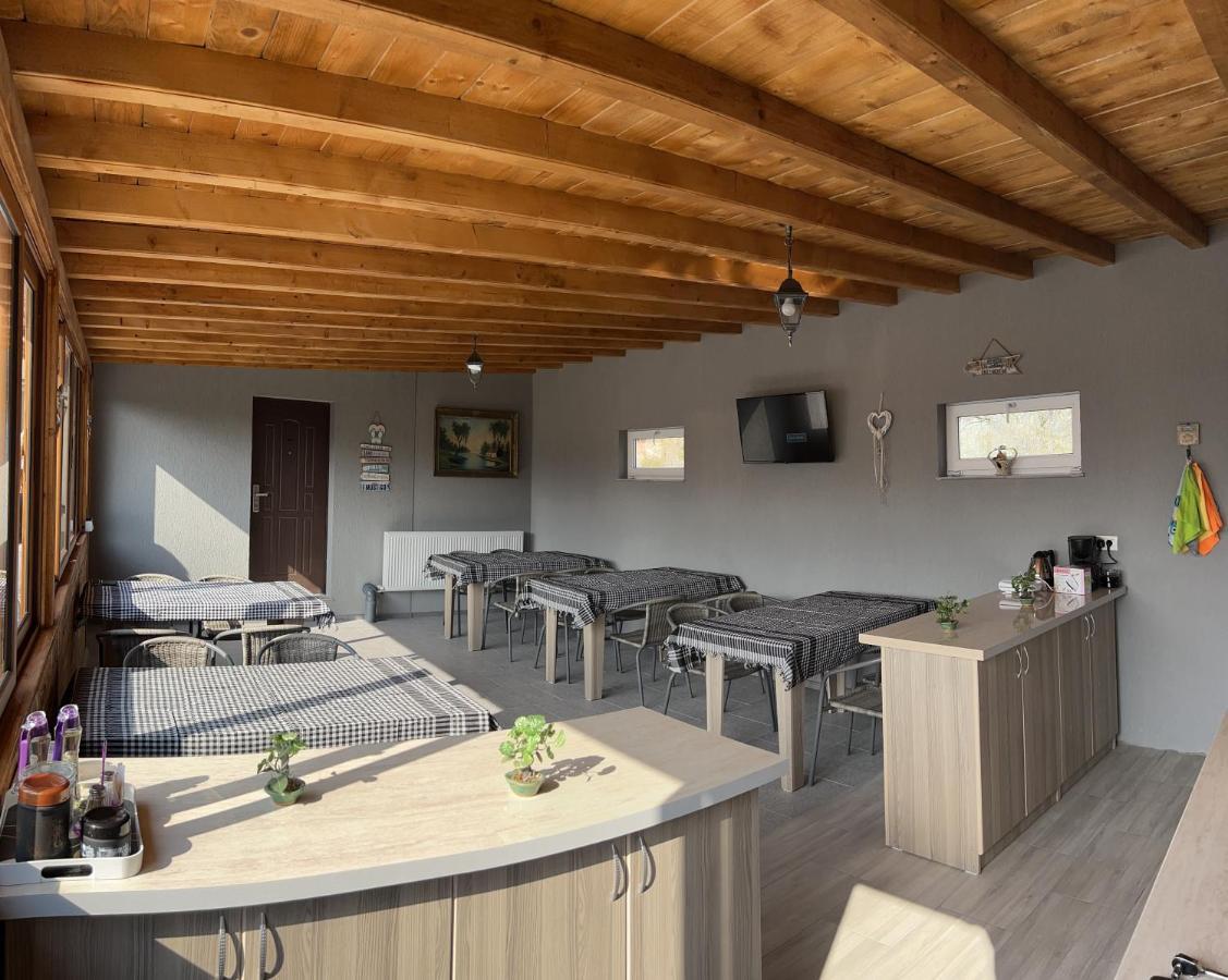 Vila Palade Корбу Екстериор снимка